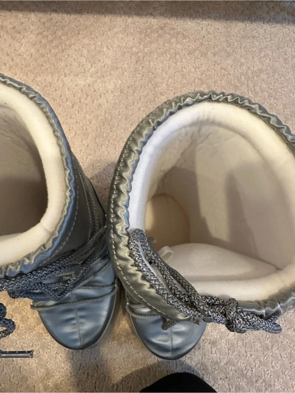 Moon Boot  MB Icon glance silver EU 39/41  US 7/8.5 new in box